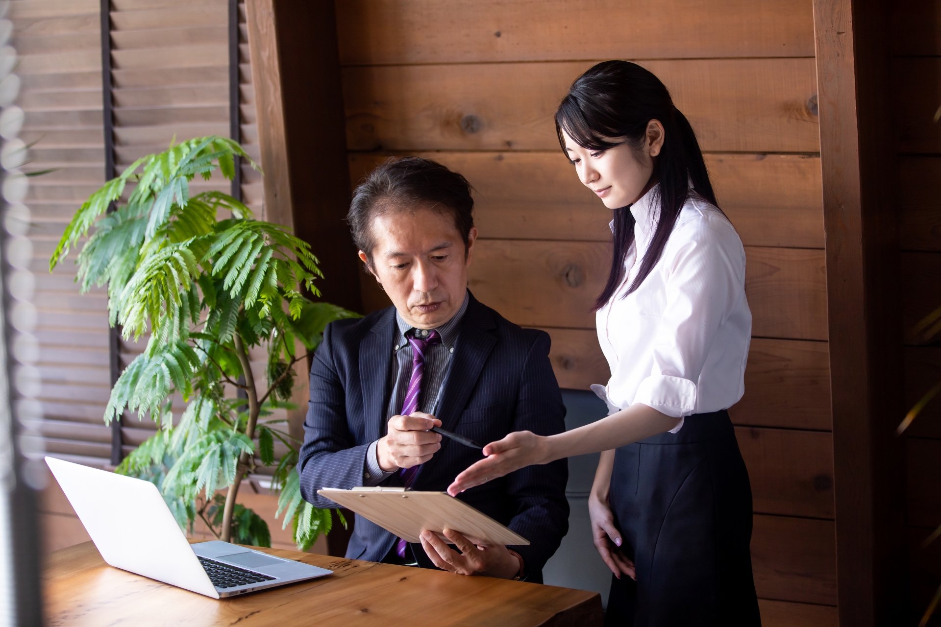 秘書とは？主な仕事内容や将来性を詳しく解説